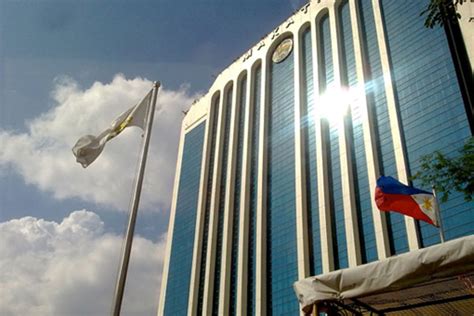 Makati to open satellite realty tax payment centers .